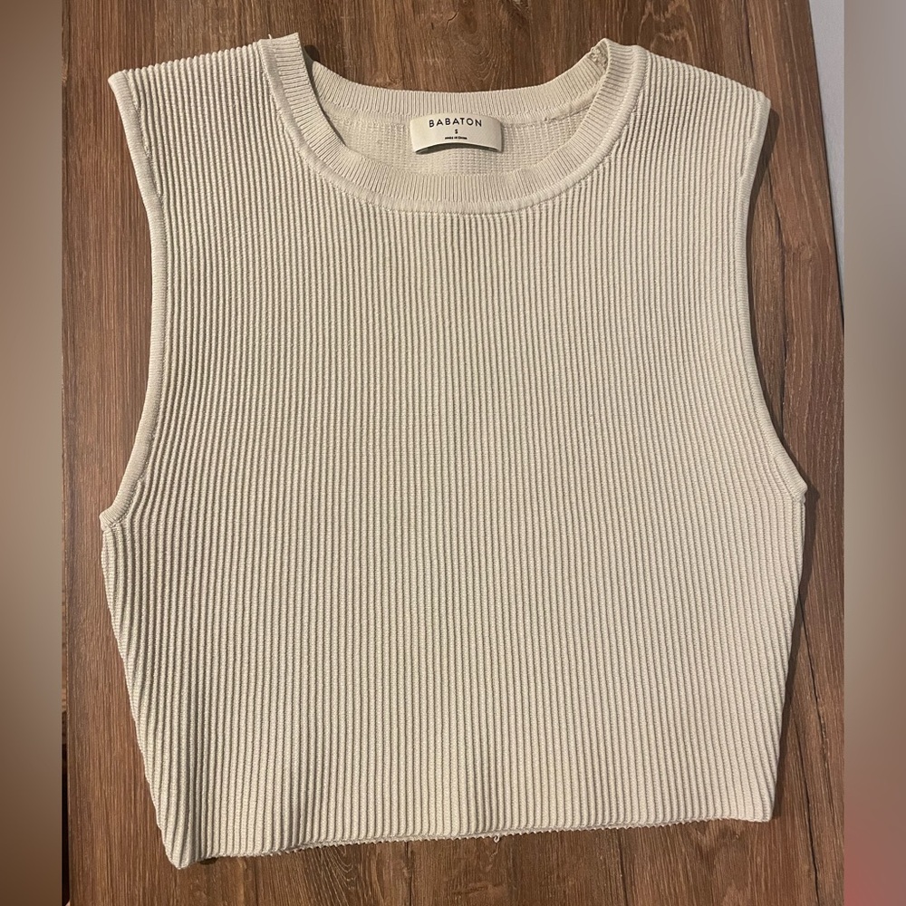 Cropped Aritzia Babaton Sculpt Cream Knit Tank